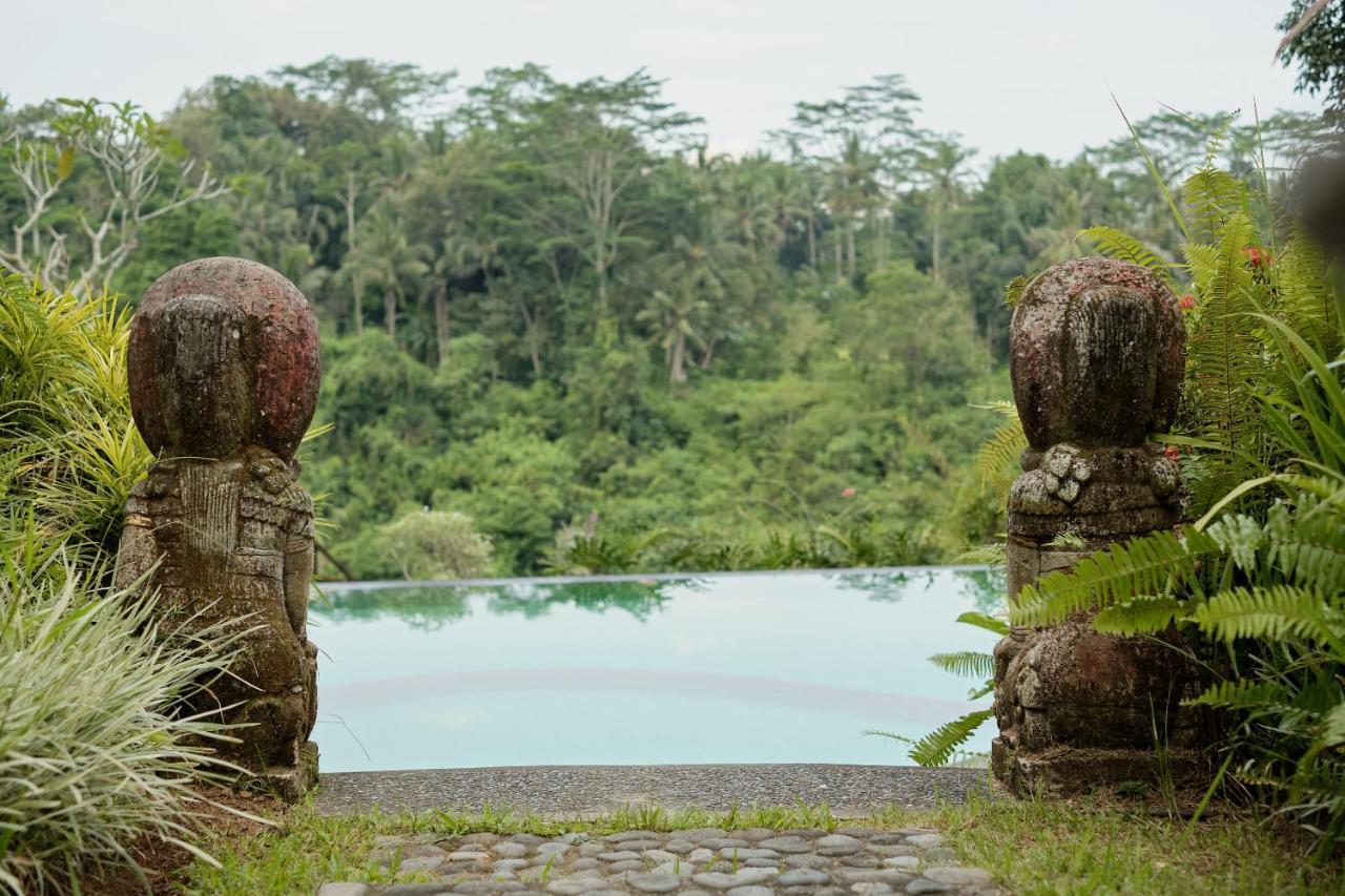 Teja Lokha Ubud Villa Экстерьер фото