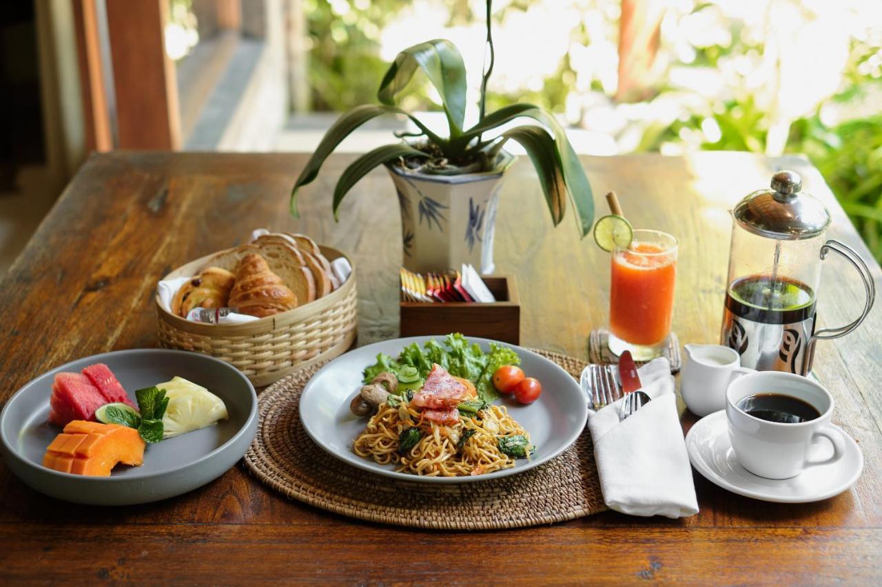 Teja Lokha Ubud Villa Экстерьер фото